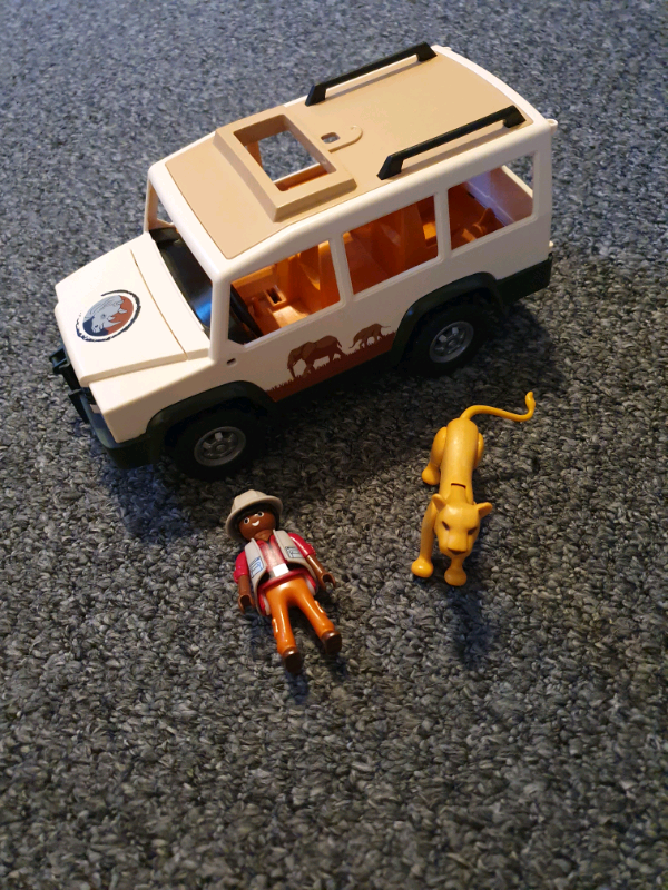 playmobil wildlife safari truck